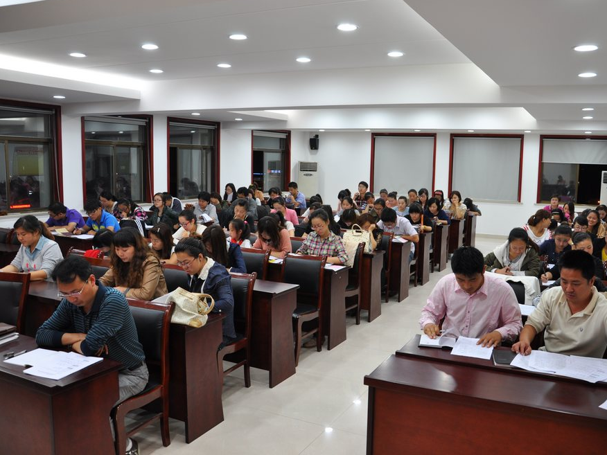 二三線城市教師培訓(xùn)難，互聯(lián)網(wǎng)能破解嗎？