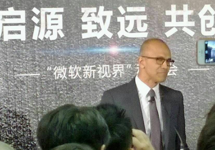 雅圖內(nèi)置微軟體感設(shè)備，幫助學(xué)生參與場(chǎng)景互動(dòng)