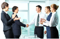 美國阿波羅教育或易主，擬10億美元售給阿波羅管理公司