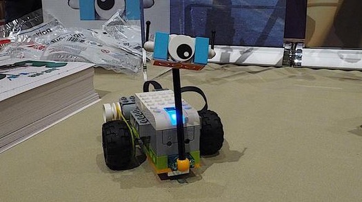 樂高推WeDo 2.0套裝，移動互聯和傳統(tǒng)玩具結合怎么玩？